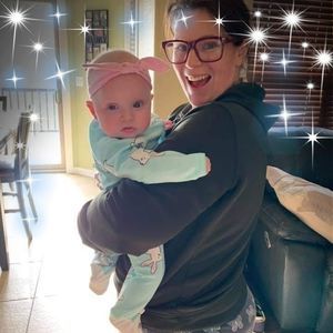 Meet your Posher, Elyssa